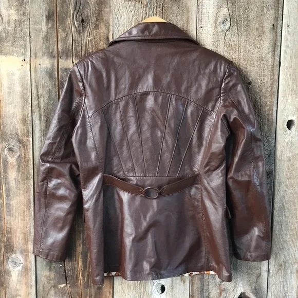 SOLD! VTG 70s-80s Brown Leather Blazer/Belted Jacket, 38 - Picture 3 of 7